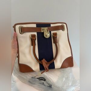 Michael Kors Hamilton East West Mono Stripe
Canvas/Leather Nautical Satchel bag